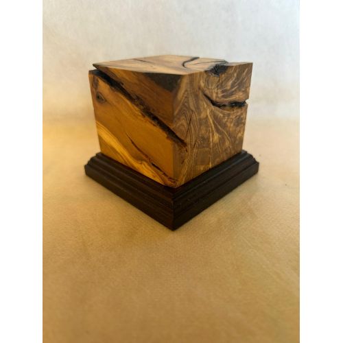 OLIVE WOOD PEDESTAL BASE WITH OLIVE 6x6x6,5