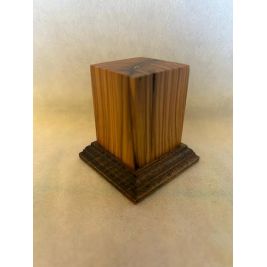 PEANA PEDESTAL MADERA DE OLIVO CON BASE NEGRA 4x4x7