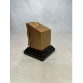 Peana pedestal busto madera de olivo 4x4x8